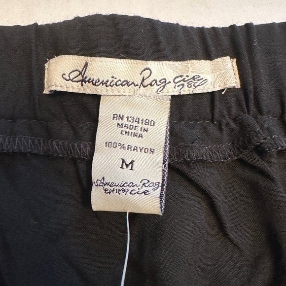 NWT American Rag Size Medium Skirt Low Front Long Back Black Elastic Waist - Picture 4 of 9